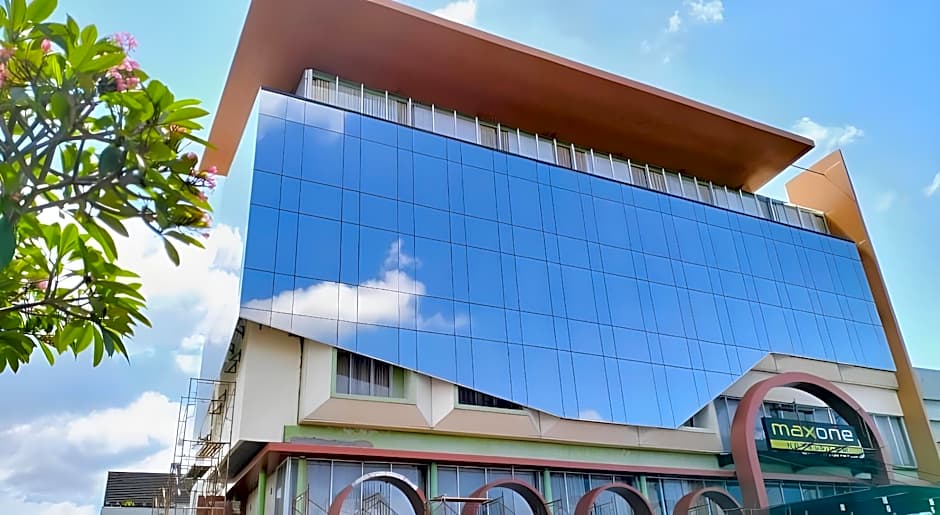 MaxOneHotels at Vivo Palembang