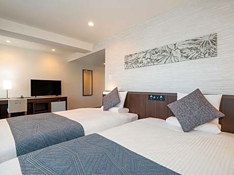 Superior Twin (Nonsmoking)