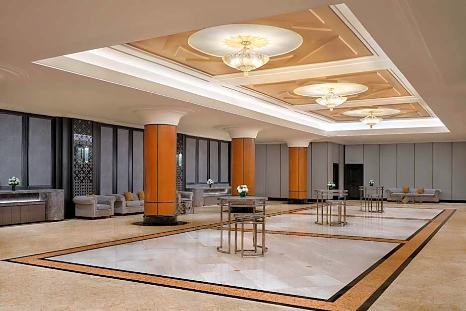 Sheraton Surabaya Hotel & Towers