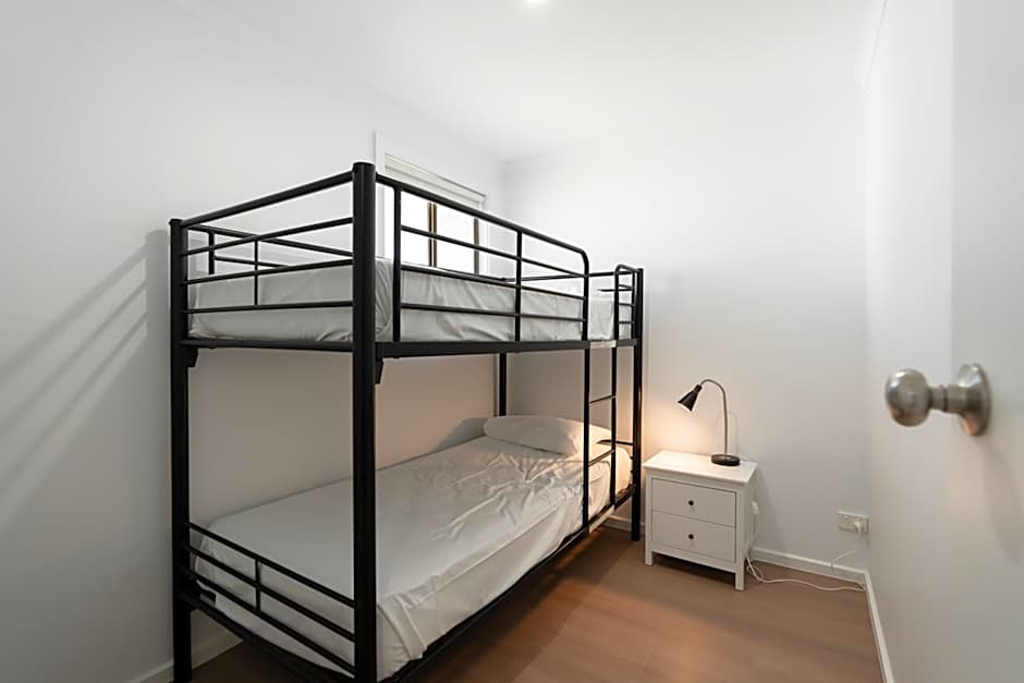 Highway 1 Holiday & Lifestyle Park