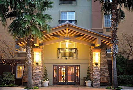 1 King 1 Queen One Bedroom Suite