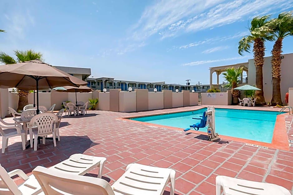 Motel 6-El Paso, TX - Airport - Fort Bliss