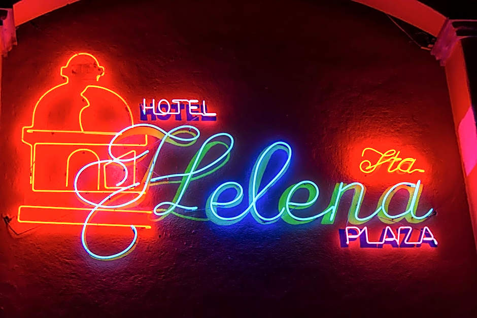 Santa Helena Plaza