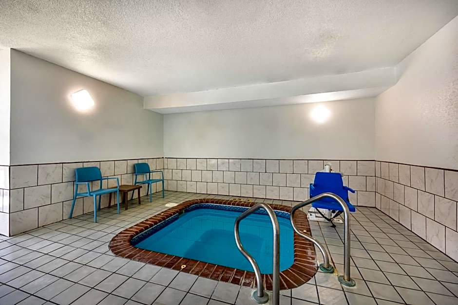 Sleep Inn & Suites Salina I-135