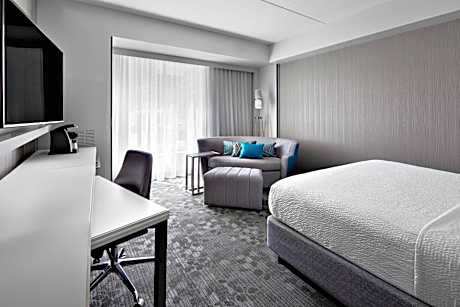 King Room with Sofa Bed and Roll-in Shower - Mobility Accessible