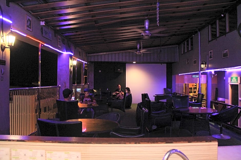 Shervinton Executive Boutique Hotel