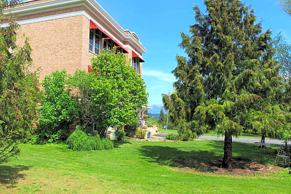 Northside School Bed & Breakfast