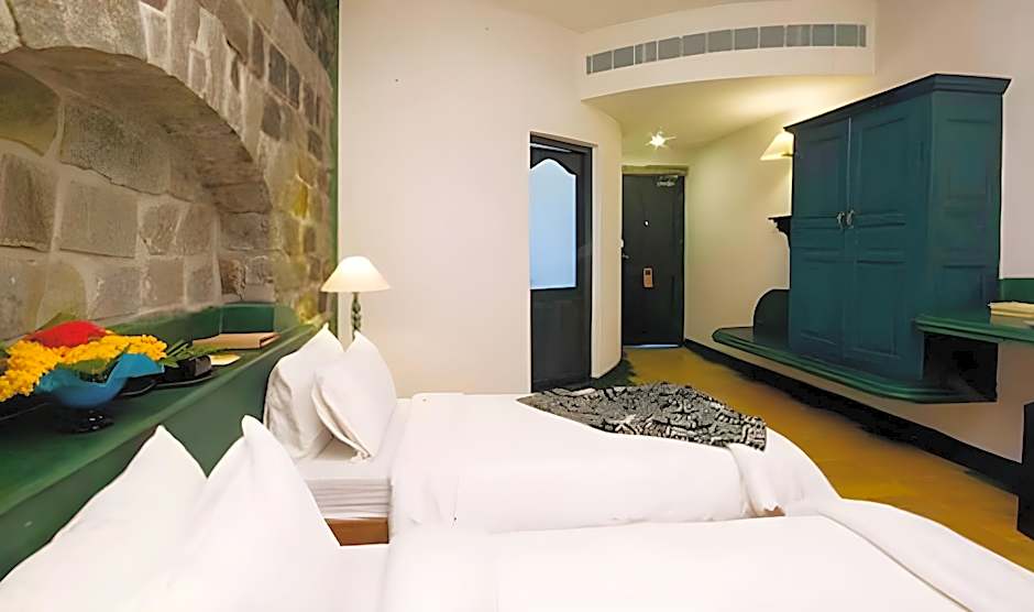 Halez Sparsa Thiruvannamalai