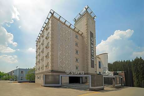 Stay13 Hotel