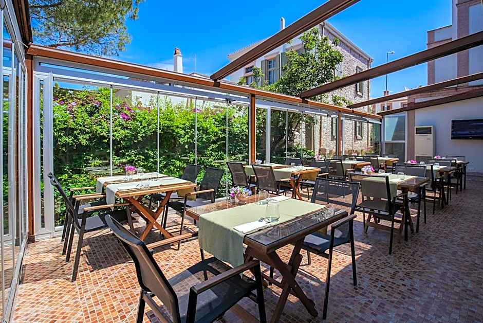 Elia Hotel Cunda by Ortunc