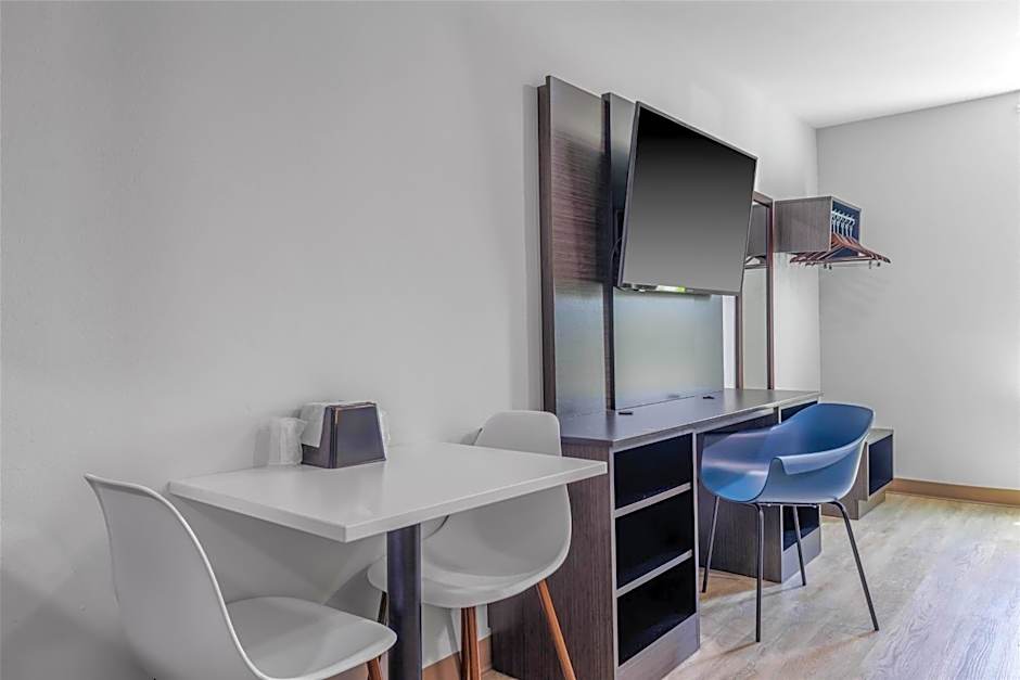 Motel 6 Gonzales, LA Baton Rouge Geismar Prairieville I 10