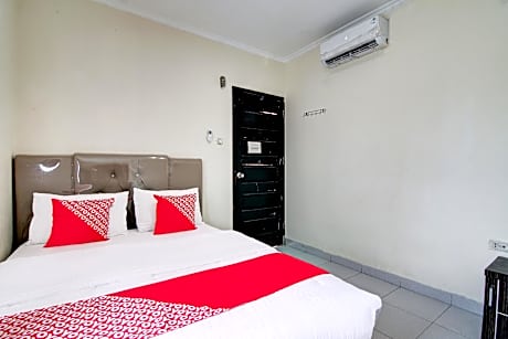 Hotel O Raya Guest House Syariah