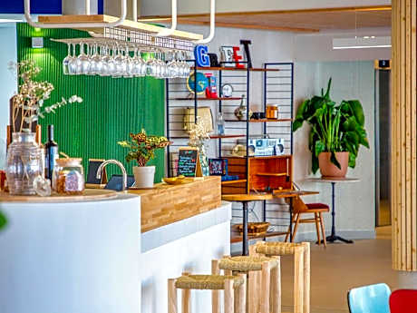 greet hotel Salon de Provence
