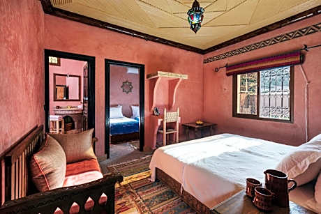 Family Room with Garden View