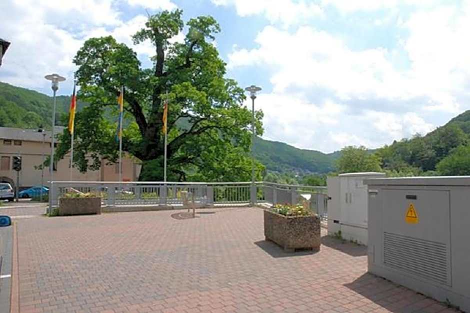 Hotel Restaurant LAHNHOF