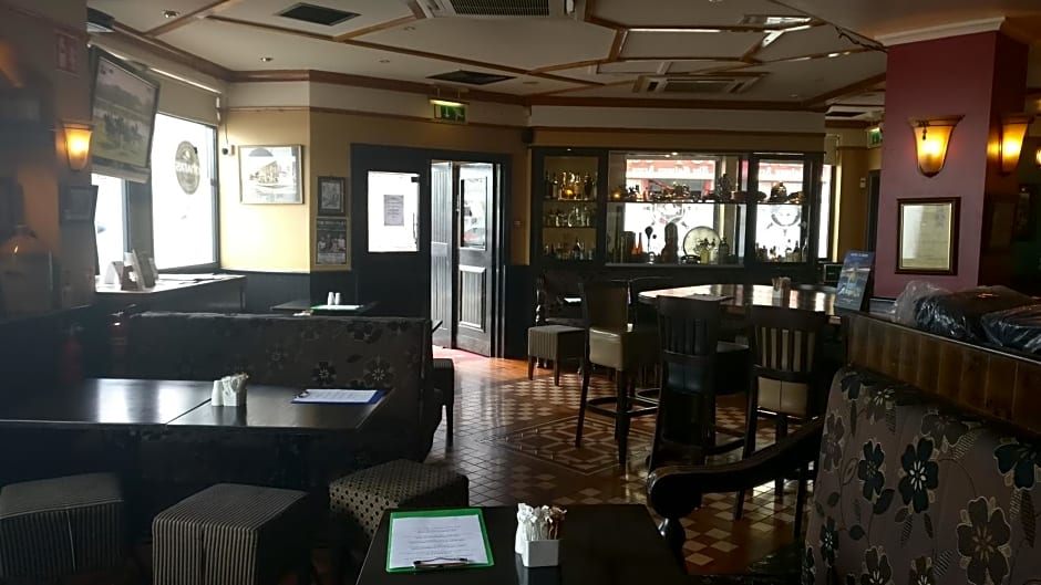Galway Arms Inn
