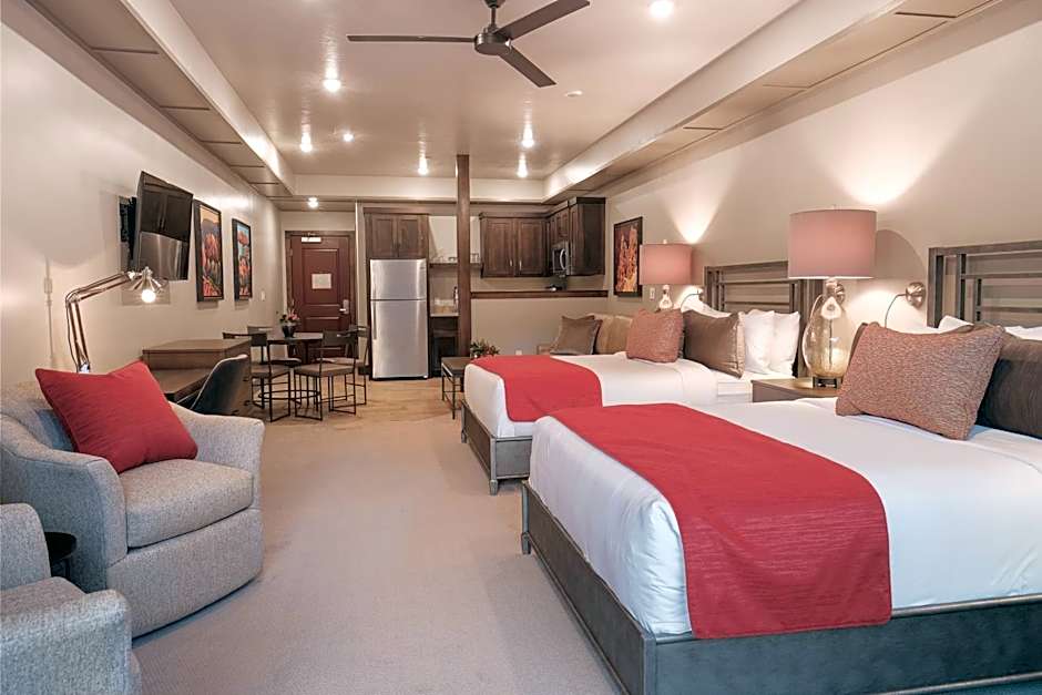 Cable Mountain Lodge