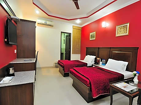 Hotel Maharaja Residency