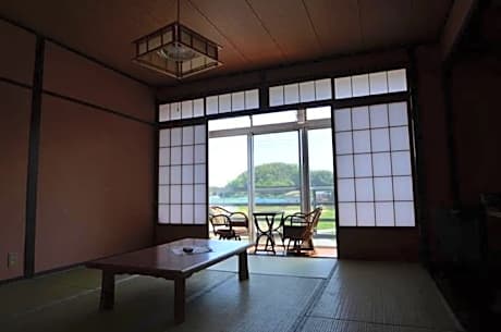 Japanese-Style Room