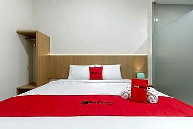 RedDoorz near Mall SKA Pekanbaru