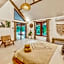 Villa Indigo - 5-BDR with huge pool and garden