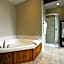 Oak Park Inn