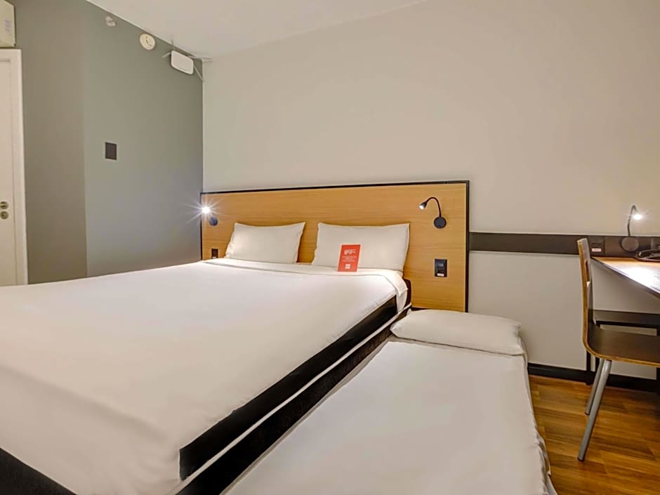 Ibis Vitoria Praia de Camburi