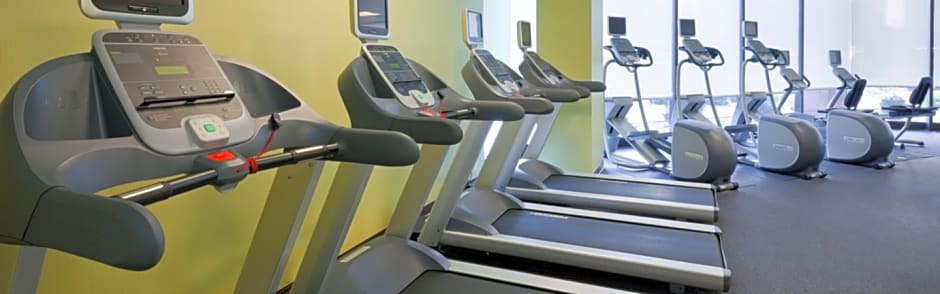 Holiday Inn Secaucus Meadowlands – Secaucus, NJ