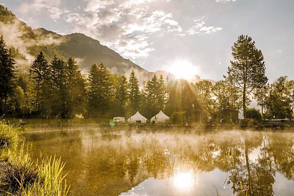 Camping & Ferienunterkünfte Steinplatte