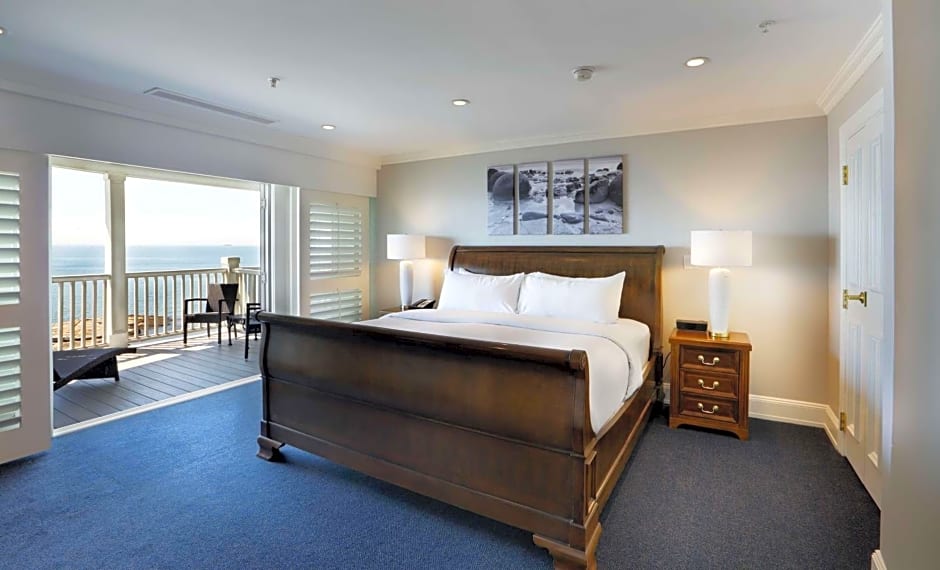 Madison Beach Hotel Curio Collection by Hilton