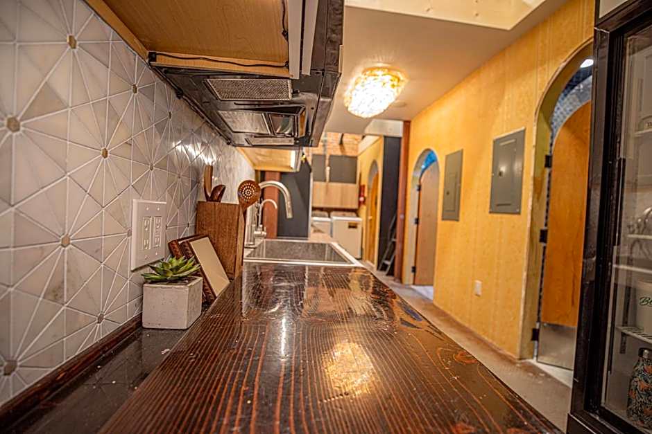 Social Stays - Santa Barbara's FIRST hostel on State Street