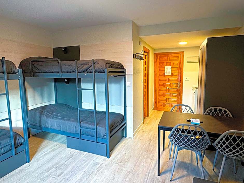 Apartamentos Midi 3000