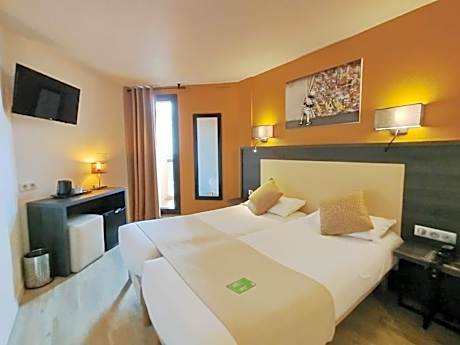 Twin Room - Sea Side