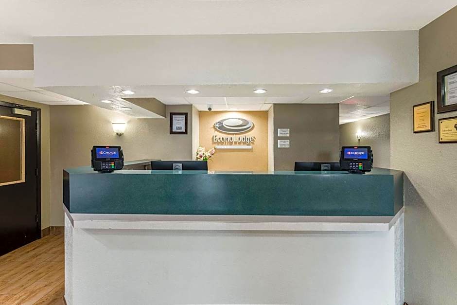 Econo Lodge Madison East
