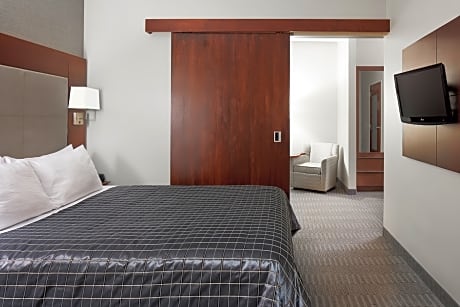 Executive Two Room Suite