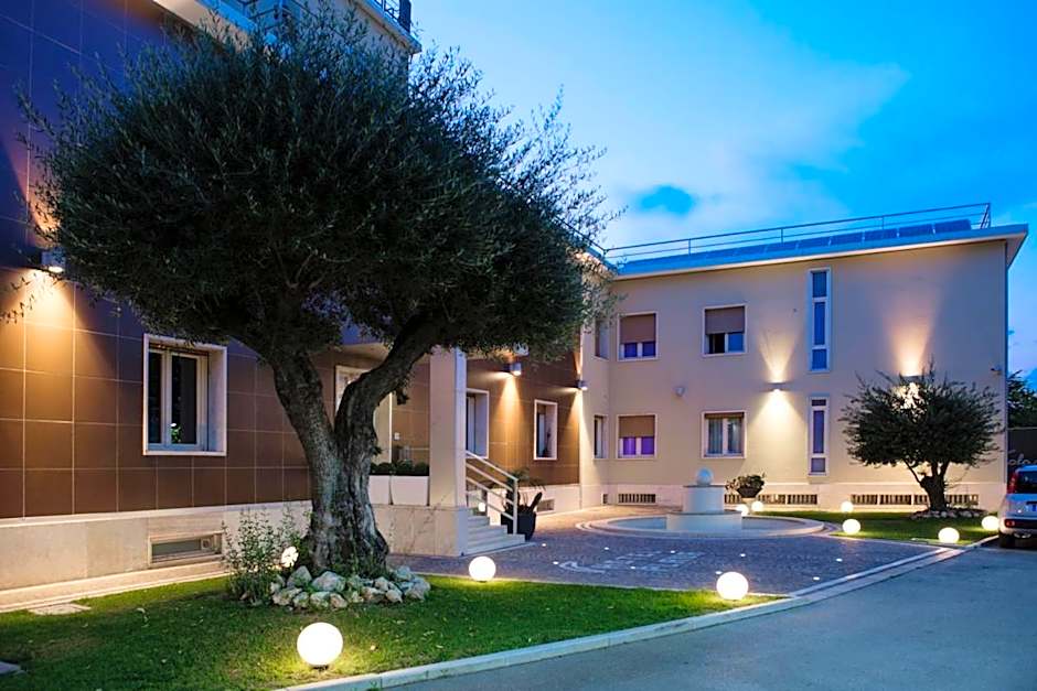 Plana Hotel