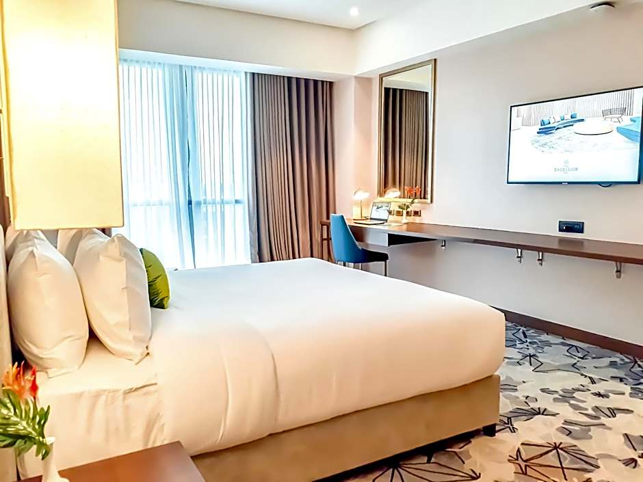 The Excelsior Hotel Las Piñas