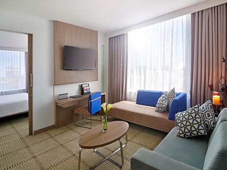 Novotel Makassar Grand Shayla Hotel