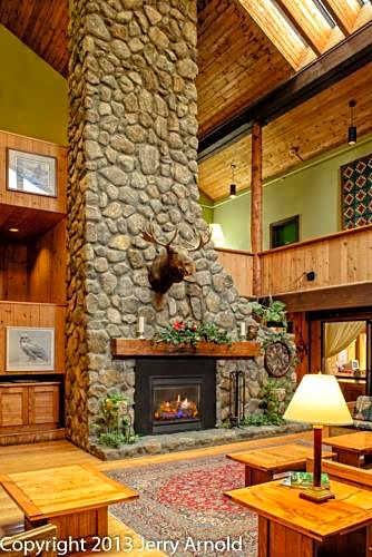 Snowy Owl Inn