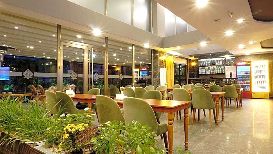 Zeynel Hotel