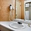 Days Inn by Wyndham Brantford