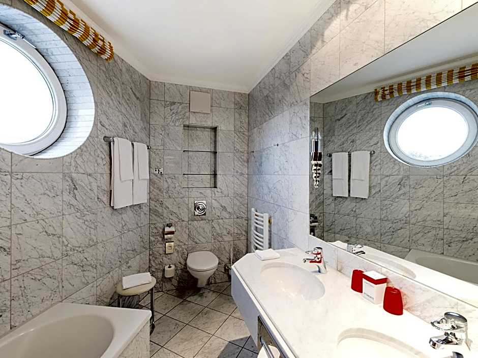 DORMERO Hotel Halle