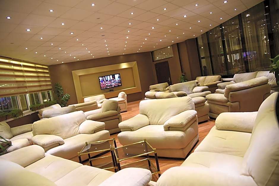 SIGNATURE GARDEN AVANOS Hotel & SPA