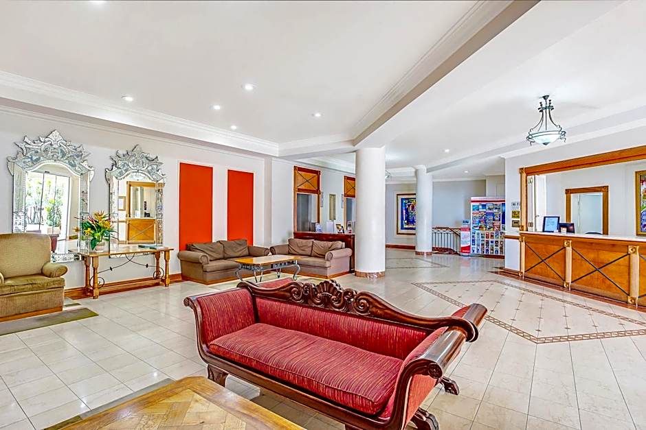 BreakFree Moroccan Surfers Paradise