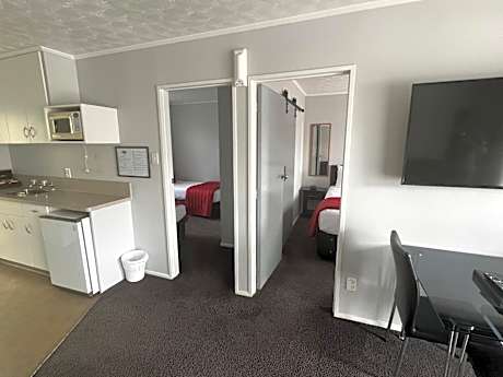 Two-Bedroom Apartment with Spa Pool