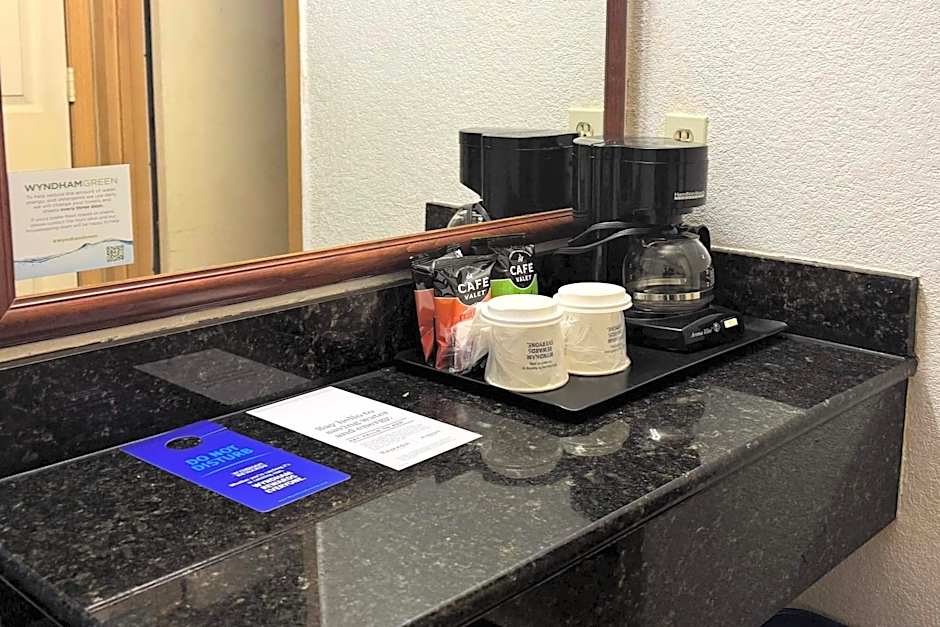 Ramada by Wyndham Birmingham Airport