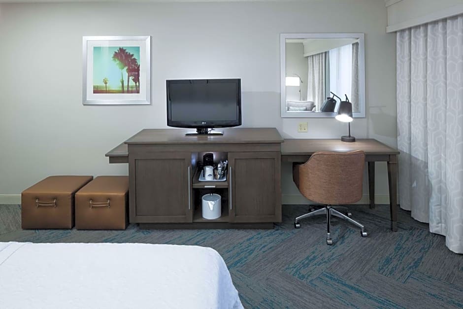 Hampton Inn By Hilton Los Angeles-Orange County-Cypress, Ca