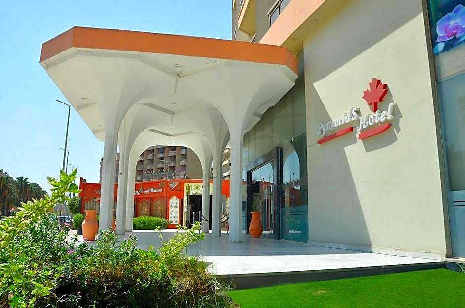 Aracan Pyramids Hotel