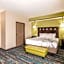 La Quinta Inn & Suites by Wyndham Dallas Grand Prairie South