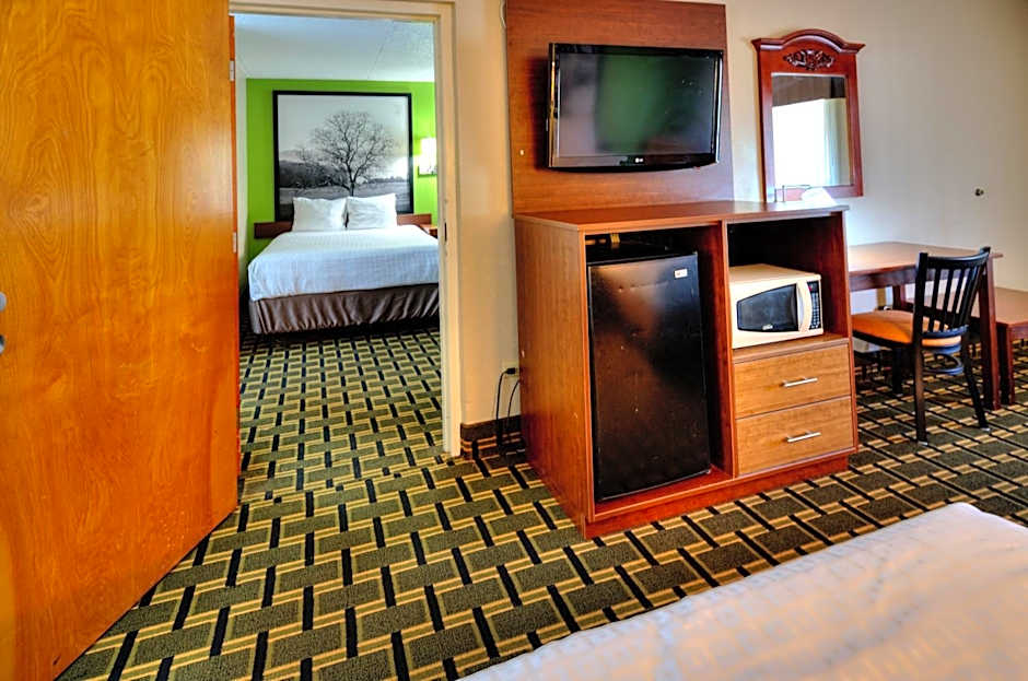 Super 8 by Wyndham Knoxville West/Farragut